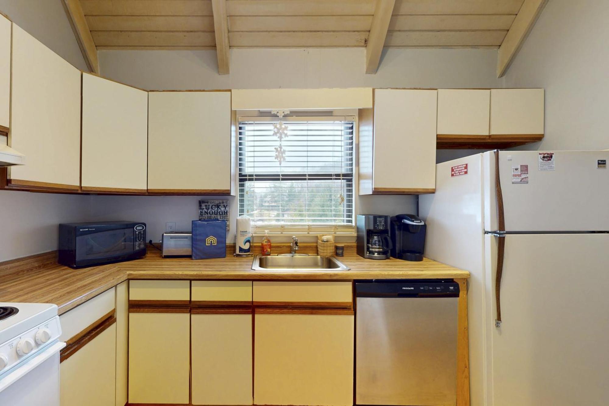 Jeffrey Lane Condos Thayerville Chambre photo